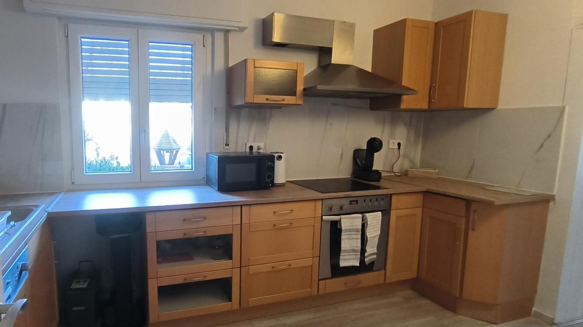 Schoene Und Optimal Gelegene Wohnung Weisskirchen Luaran gambar