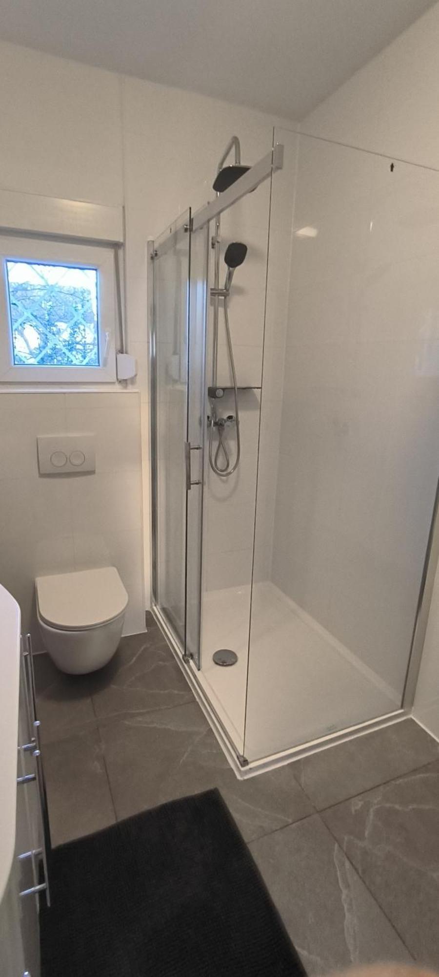 Schoene Und Optimal Gelegene Wohnung Weisskirchen Luaran gambar